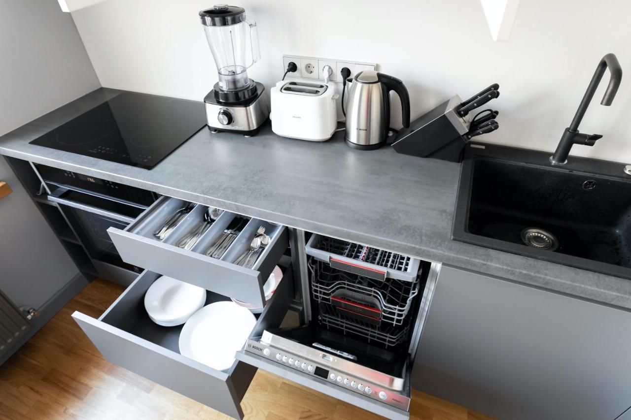 Brand New, Family-Friendly With A Great Location - Moon Apartment Вентспилс Экстерьер фото